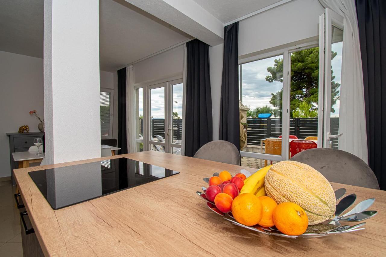 Beachfront Apartments Gabine Kastela Exterior photo