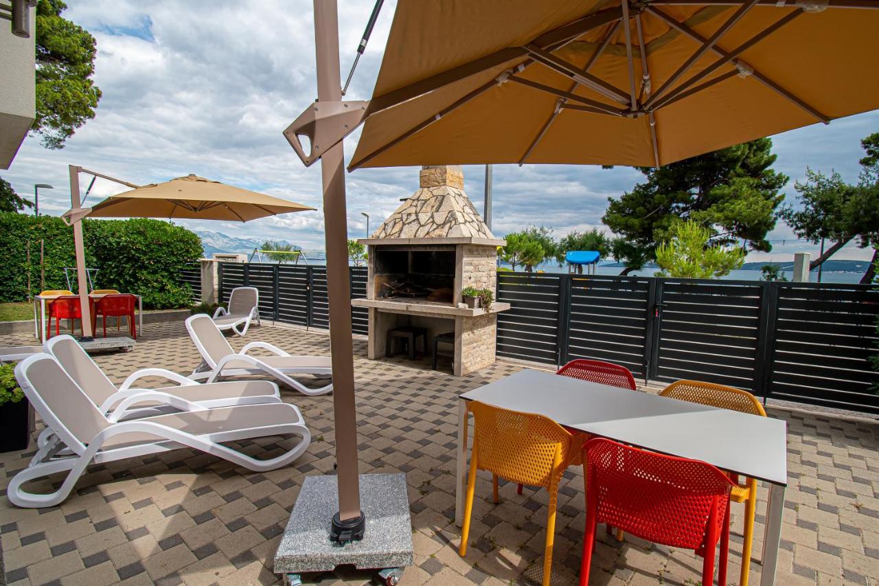 Beachfront Apartments Gabine Kastela Exterior photo