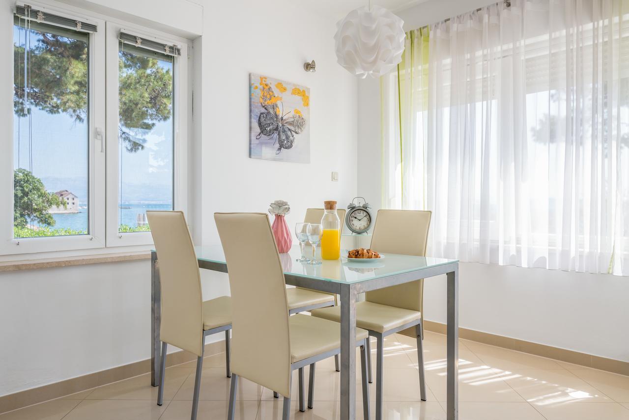 Beachfront Apartments Gabine Kastela Exterior photo