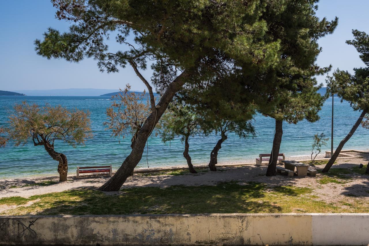 Beachfront Apartments Gabine Kastela Exterior photo