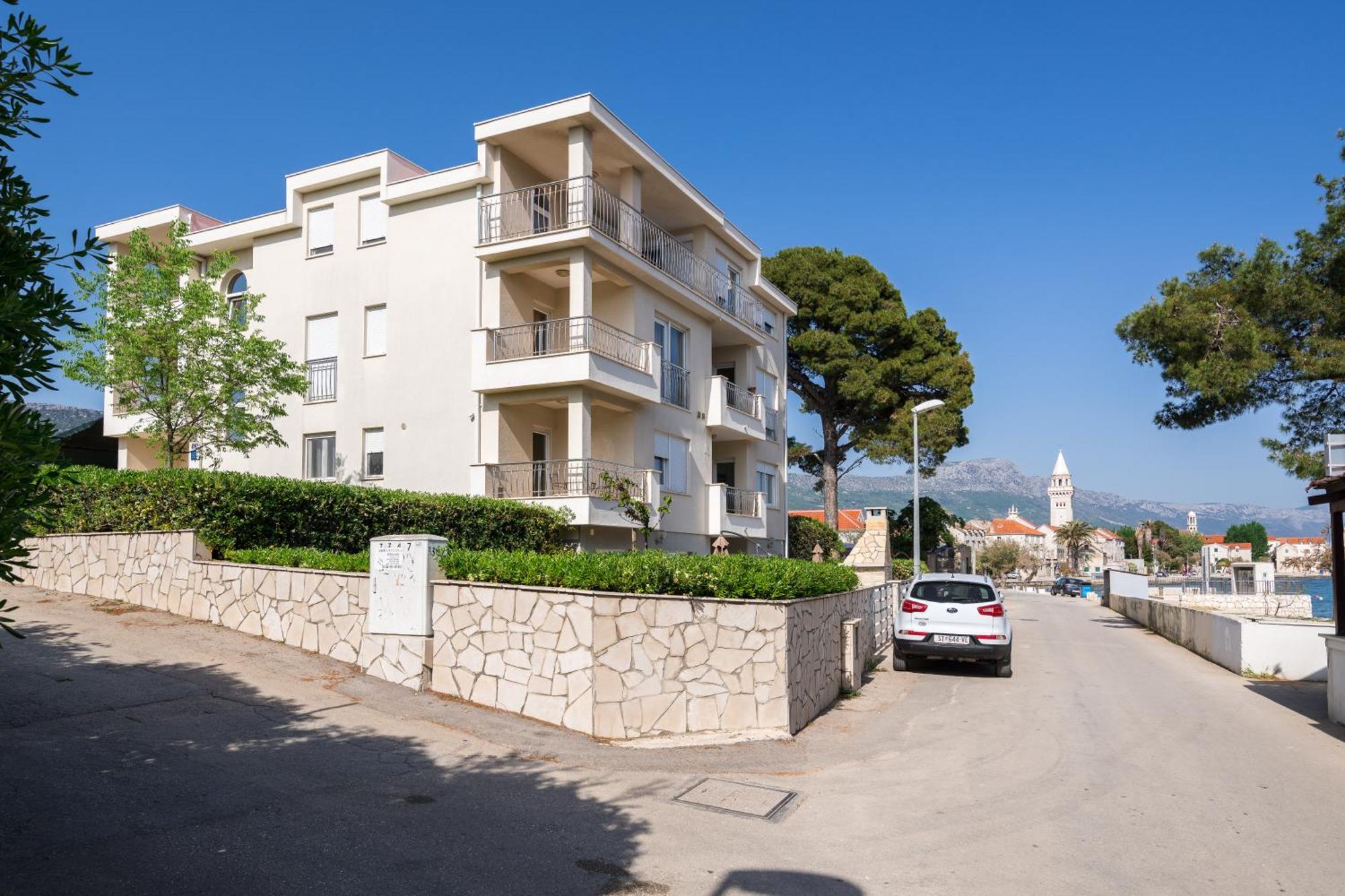 Beachfront Apartments Gabine Kastela Exterior photo
