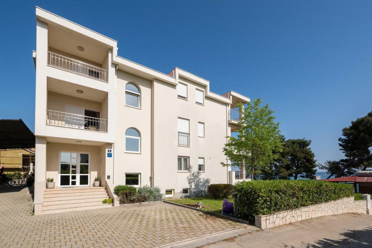 Beachfront Apartments Gabine Kastela Exterior photo