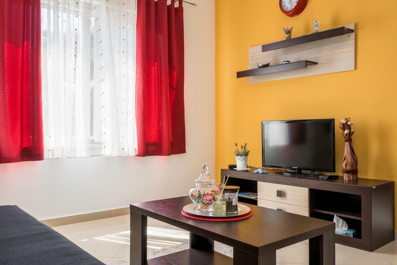 Beachfront Apartments Gabine Kastela Exterior photo