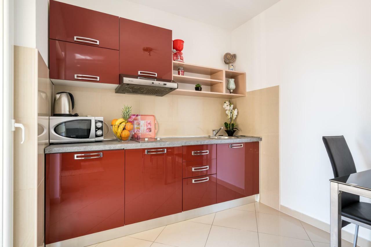 Beachfront Apartments Gabine Kastela Exterior photo