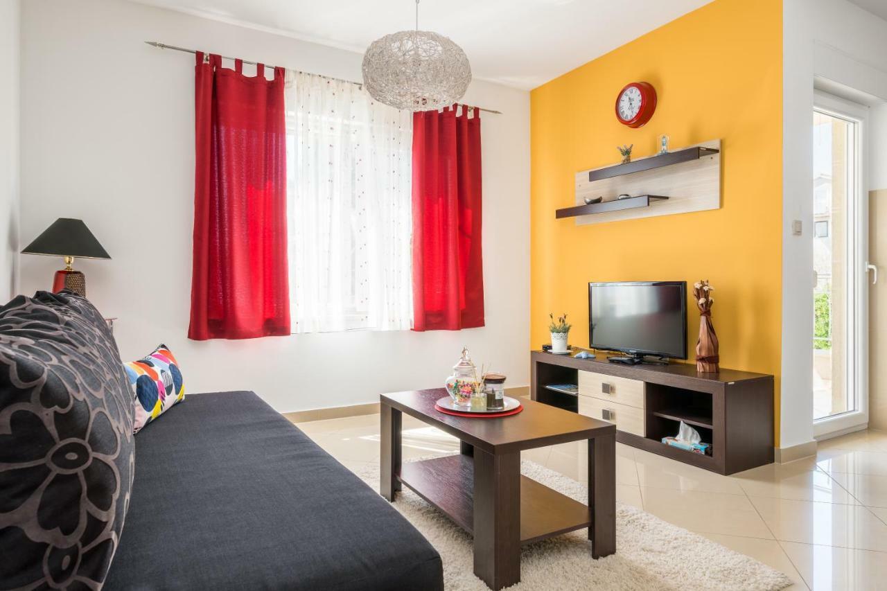 Beachfront Apartments Gabine Kastela Exterior photo