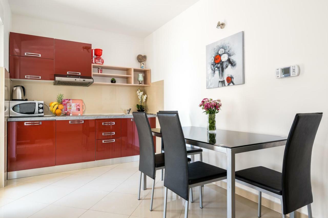 Beachfront Apartments Gabine Kastela Exterior photo
